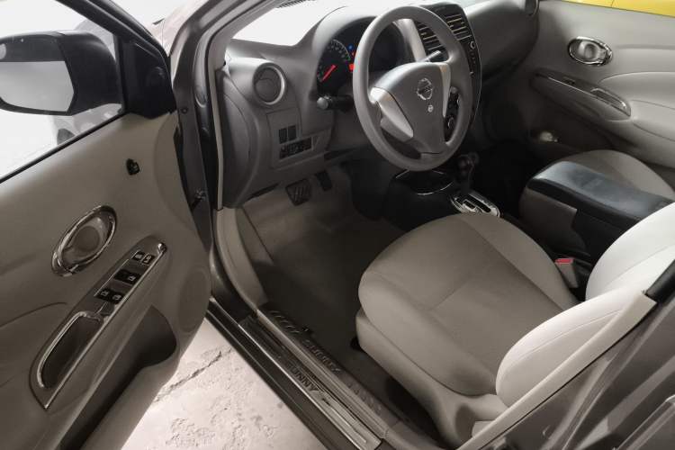 Used Nissan Sunny 2015 1.5XE CVT Master Edition Driver Seat