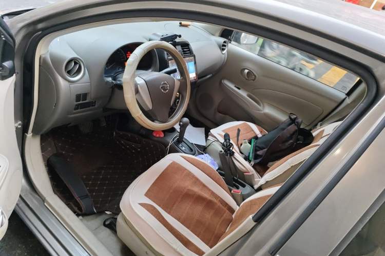 Used Nissan Sunny 2015 1.5XE CVT Comfort Edition Driver Seat