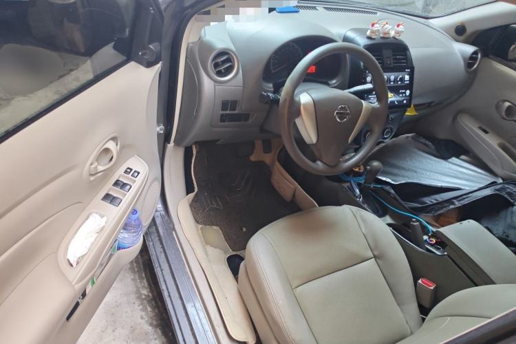 Used Nissan Sunny 2015 1.5XE CVT Comfort Edition Driver Seat