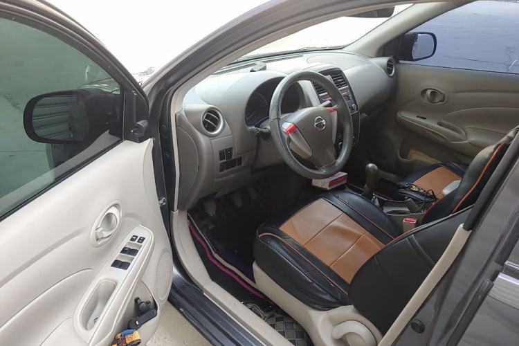 Used Nissan Sunny 2015 1.5XE Manual Comfort Edition Driver Seat