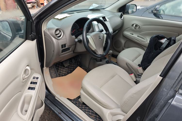 Used Nissan Sunny 2015 1.5XE CVT Comfort Edition Driver Seat