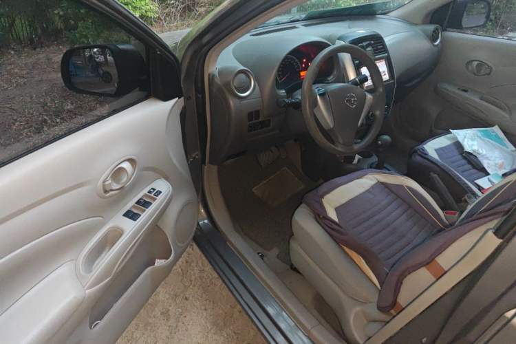 Used Nissan Sunny 2015 1.5XE CVT Master Edition Driver Seat