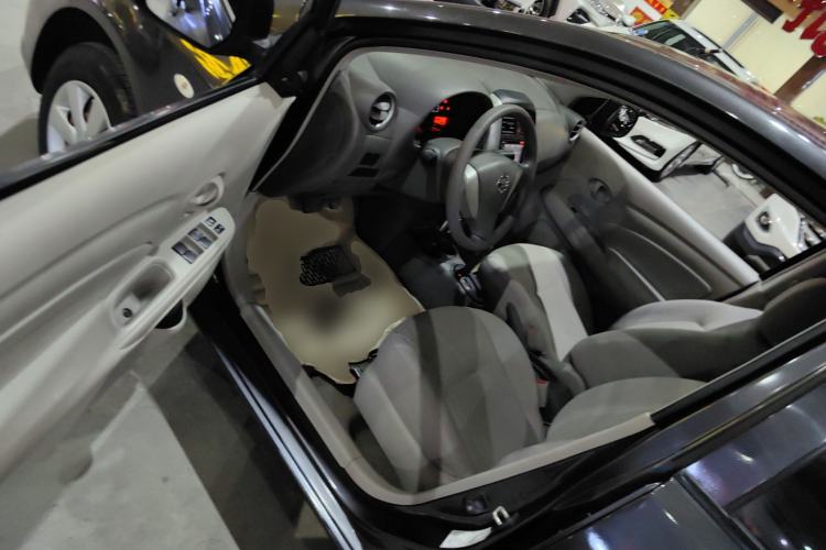 Used Nissan Sunny 2015 1.5XE CVT Comfort Edition Driver Seat
