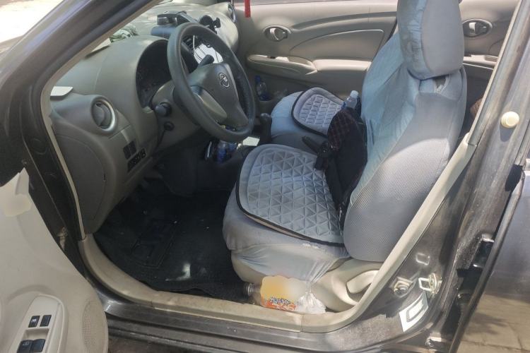 Used Nissan Sunny 2015 1.5XE Manual Comfort Edition Driver Seat