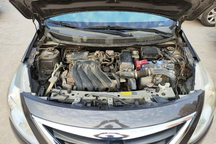 Used Nissan Sunny 2015 1.5XE Manual Comfort Edition Engine Bay