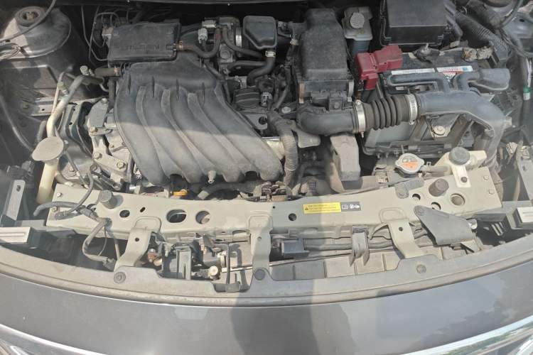 Used Nissan Sunny 2015 1.5XE Manual Elite Edition Engine Bay
