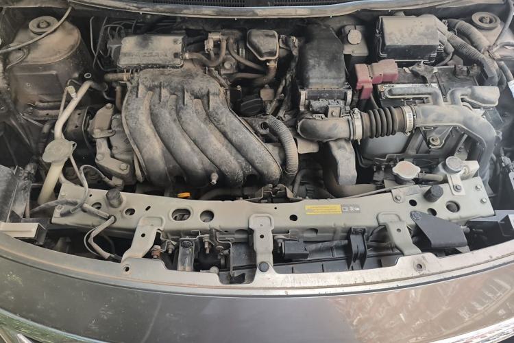 Used Nissan Sunny 2015 1.5XE Manual Comfort Edition Engine Bay