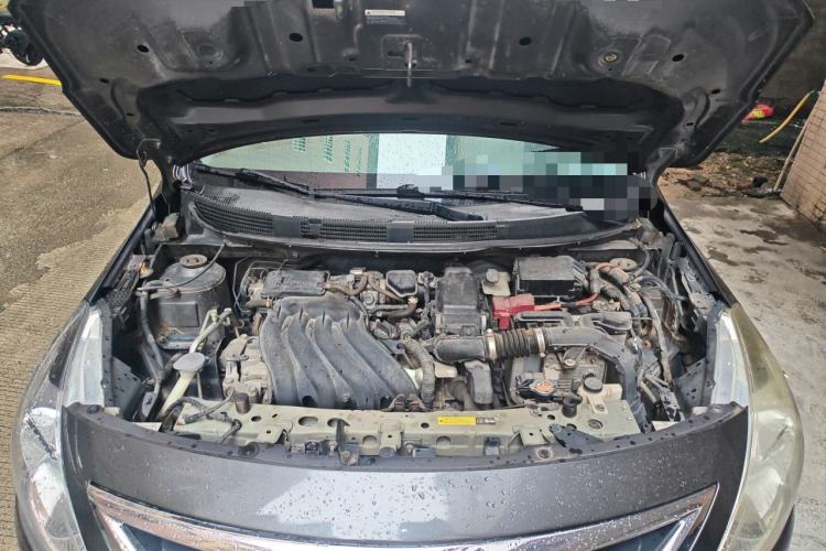 Used Nissan Sunny 2015 1.5XE CVT Comfort Edition Engine Bay