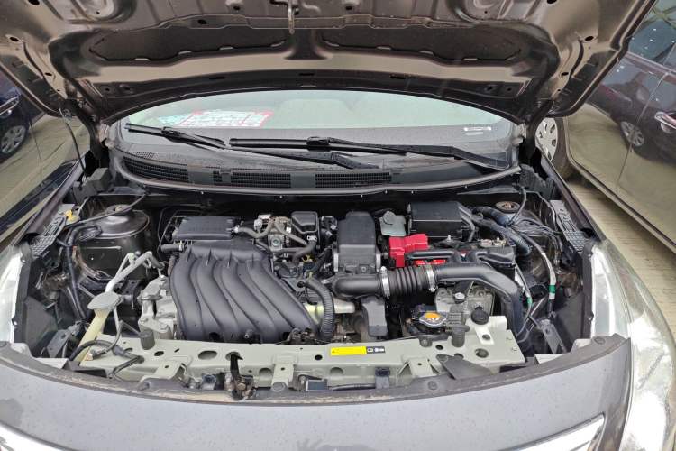 Used Nissan Sunny 2015 1.5XE CVT Comfort Edition Engine Bay