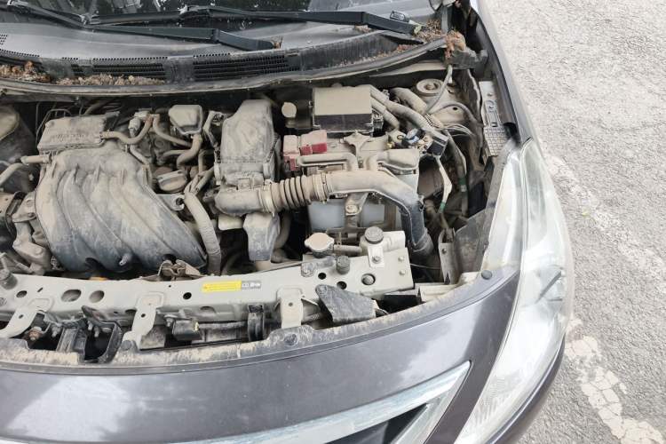 Used Nissan Sunny 2015 1.5XE Manual Comfort Edition Engine Bay Left