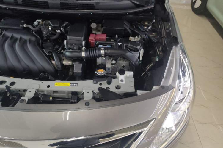 Used Nissan Sunny 2015 1.5XE CVT Master Edition Engine Bay Left