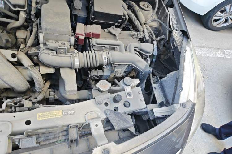 Used Nissan Sunny 2015 1.5XE CVT Comfort Edition Engine Bay Left