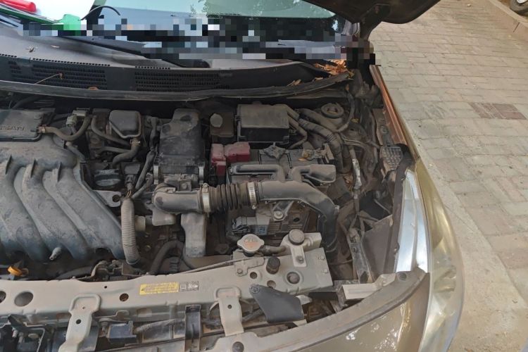Used Nissan Sunny 2015 1.5XE CVT Master Edition Engine Bay Left
