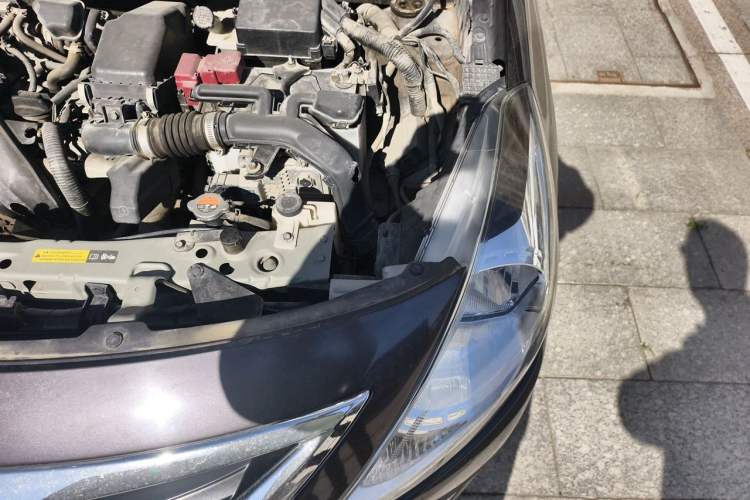 Used Nissan Sunny 2015 1.5XE CVT Master Edition Engine Bay Left