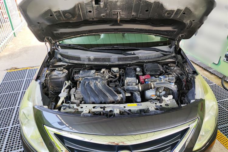 Used Nissan Sunny 2015 1.5XE Manual Comfort Edition Engine Bay