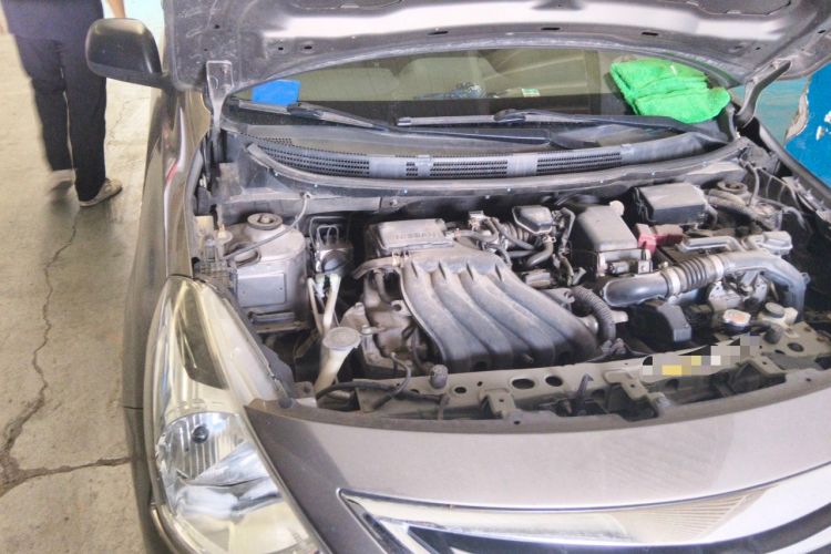 Used Nissan Sunny 2015 1.5XE CVT Comfort Edition Engine Bay Right