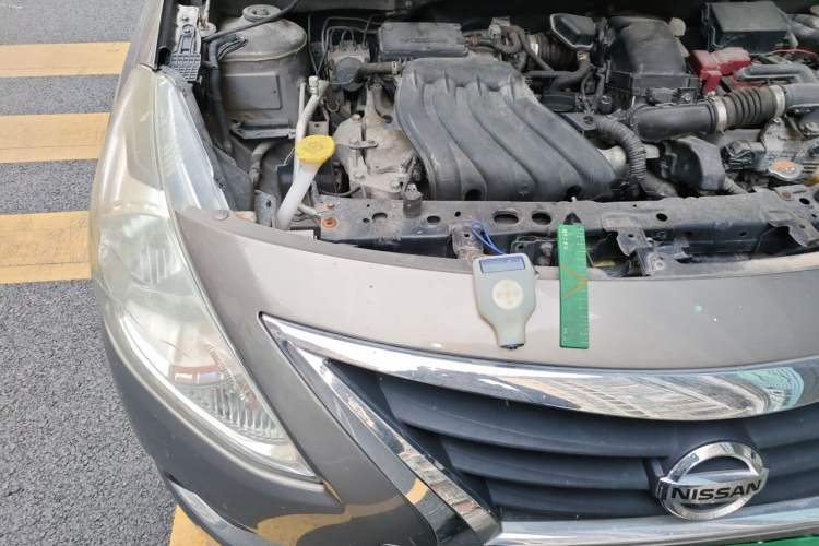 Used Nissan Sunny 2015 1.5XE CVT Comfort Edition Engine Bay Right