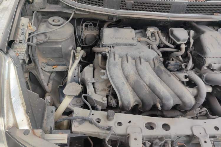 Used Nissan Sunny 2015 1.5XE CVT Comfort Edition Engine Bay Right
