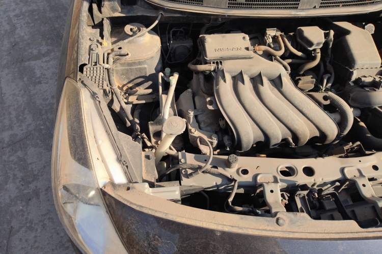 Used Nissan Sunny 2015 1.5XE Manual Comfort Edition Engine Bay Right