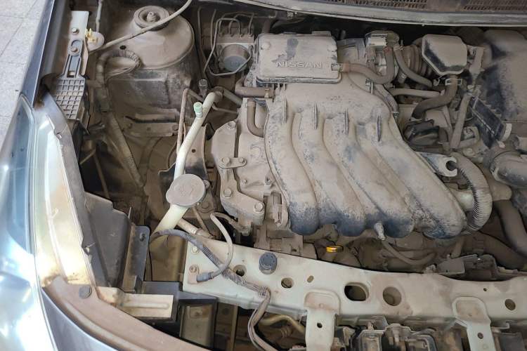 Used Nissan Sunny 2015 1.5XE Manual Comfort Edition Engine Bay Right