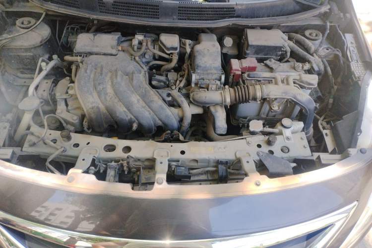 Used Nissan Sunny 2015 1.5XE Manual Comfort Edition Engine Bay