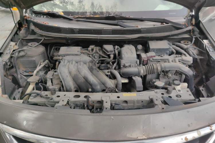 Used Nissan Sunny 2015 1.5XE CVT Comfort Edition Engine Bay