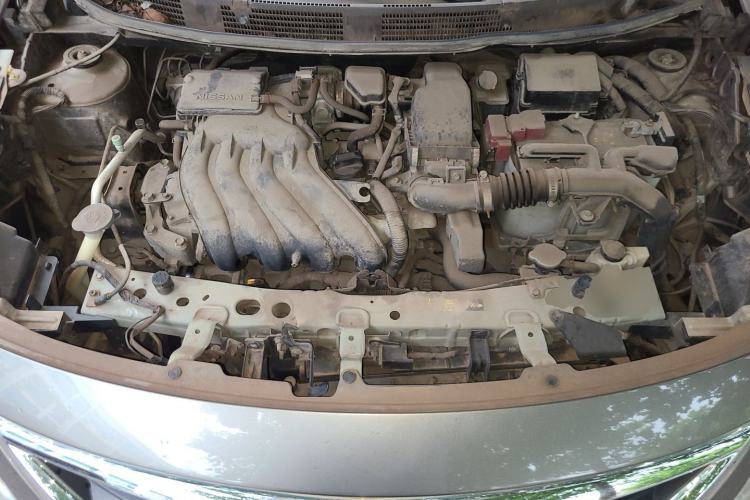 Used Nissan Sunny 2015 1.5XE Manual Comfort Edition Engine Bay
