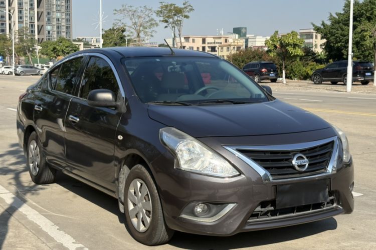 Used Nissan Sunny 2015 1.5XE Manual Comfort Edition Exterior 4