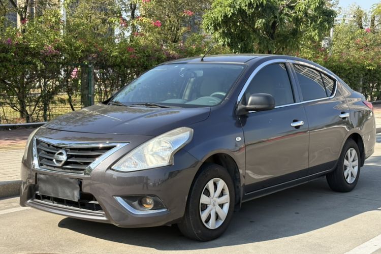 Used Nissan Sunny 2015 1.5XE Manual Comfort Edition Exterior 5