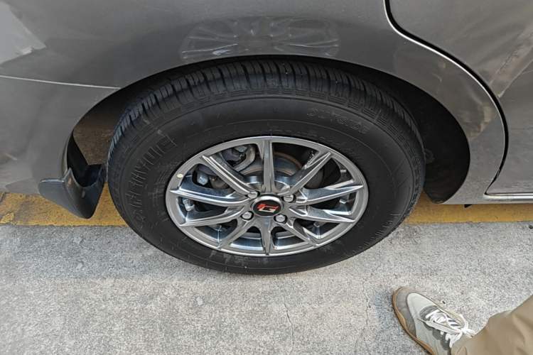 Used Nissan Sunny 2015 1.5XE CVT Elite Edition Exterior 5