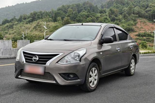 Ojetý Nissan Sunny 2015 1.5XE CVT Comfort Edition