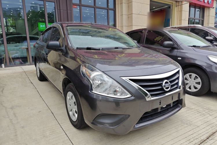 Used Nissan Sunny 2015 1.5XE CVT Comfort Edition Front Right 45 Deg