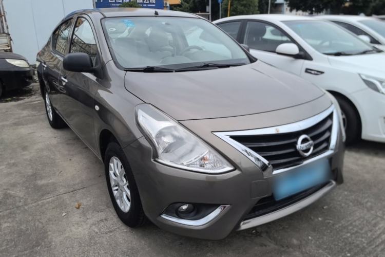 Used Nissan Sunny 2015 1.5XE Manual Master Edition Front Right 45 Deg