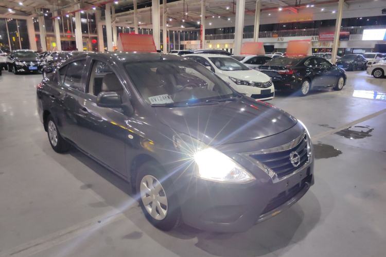Used Nissan Sunny 2015 1.5XE CVT Comfort Edition Front Right 45 Deg