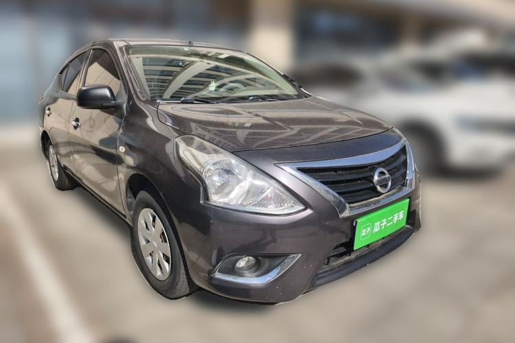 Used Nissan Sunny 2015 1.5XE CVT Master Edition Front Right 45 Deg