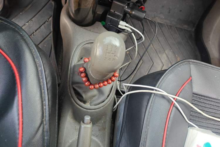 Used Nissan Sunny 2015 1.5XE Manual Comfort Edition Gear Lever