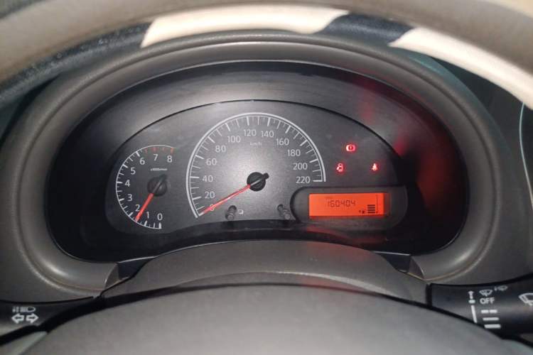 Used Nissan Sunny 2015 1.5XE Manual Comfort Edition Instrument Cluster