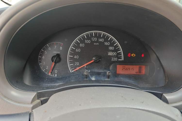 Used Nissan Sunny 2015 1.5XE Manual Comfort Edition Instrument Cluster