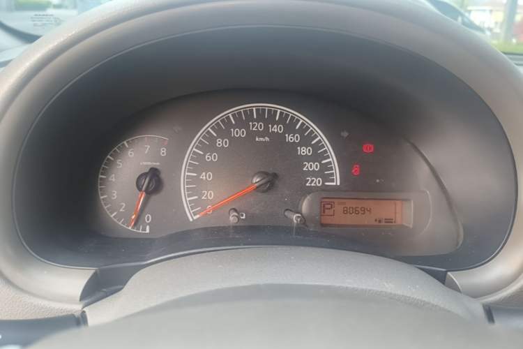 Used Nissan Sunny 2015 1.5XE CVT Comfort Edition Instrument Cluster