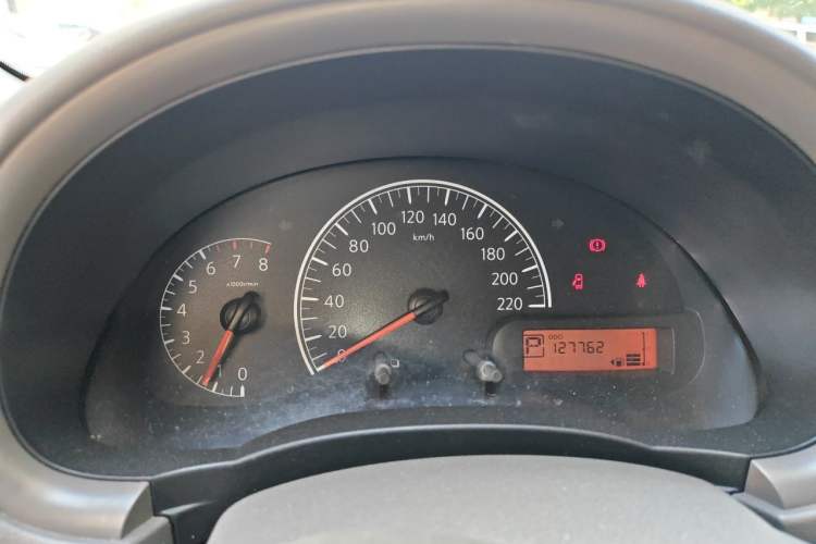Used Nissan Sunny 2015 1.5XE CVT Comfort Edition Instrument Cluster