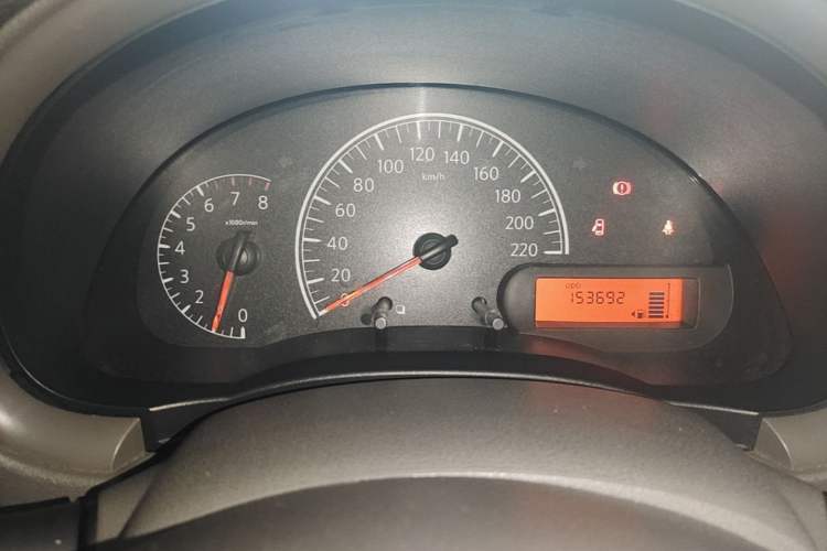 Used Nissan Sunny 2015 1.5XE Manual Comfort Edition Instrument Cluster