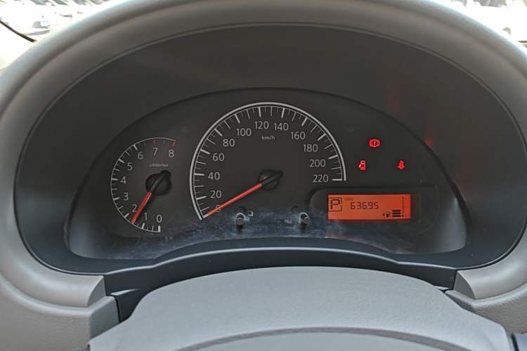 Used Nissan Sunny 2015 1.5XE CVT Elite Edition Instrument Cluster