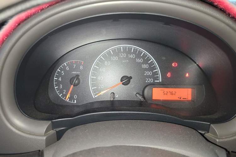 Used Nissan Sunny 2015 1.5XE Manual Comfort Edition Instrument Cluster
