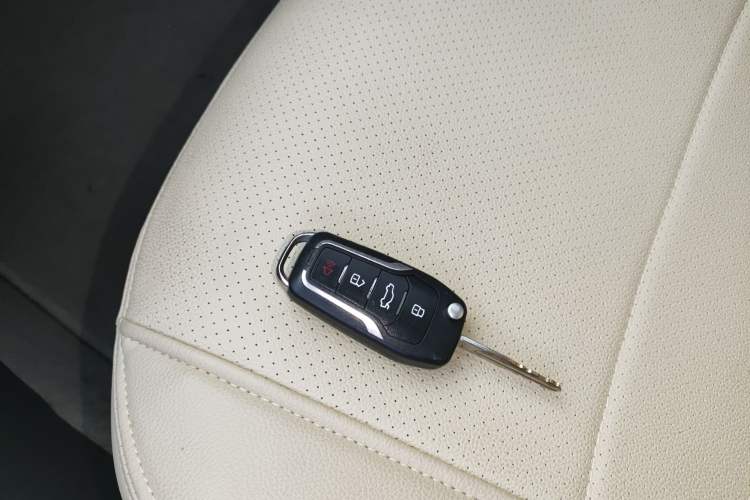 Used Nissan Sunny 2015 1.5XE Manual Comfort Edition Interior 1