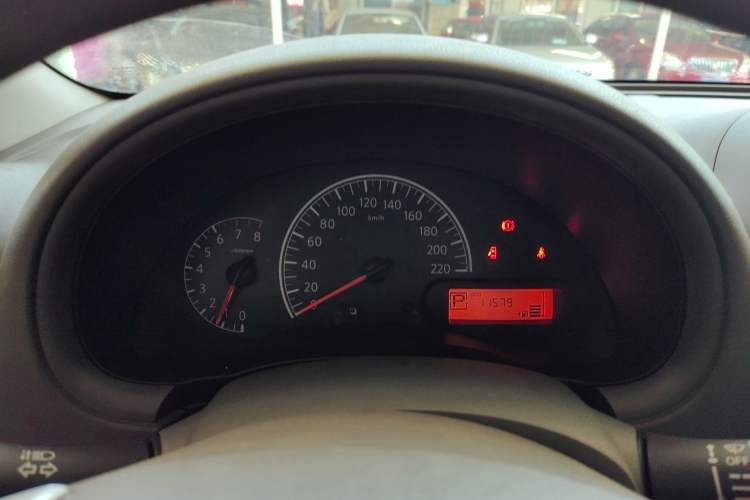 Used Nissan Sunny 2015 1.5XE CVT Master Edition Interior 1