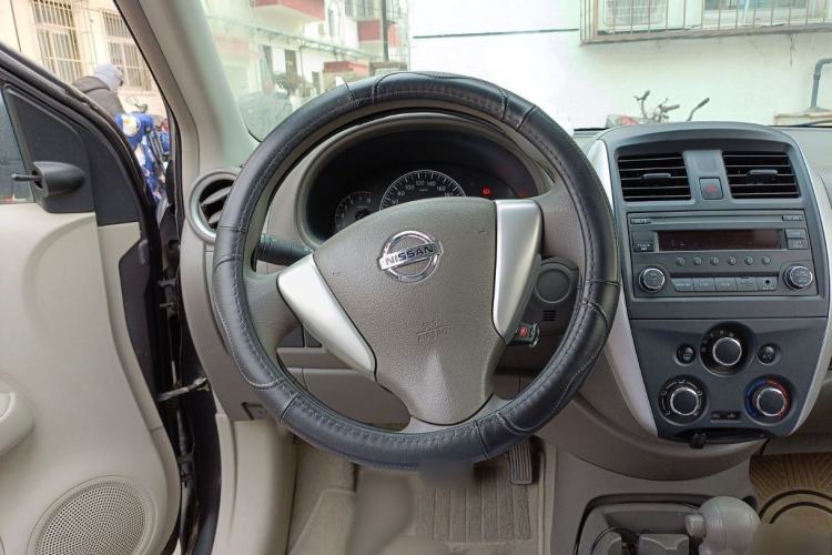 Used Nissan Sunny 2015 1.5XE CVT Comfort Edition Interior 2