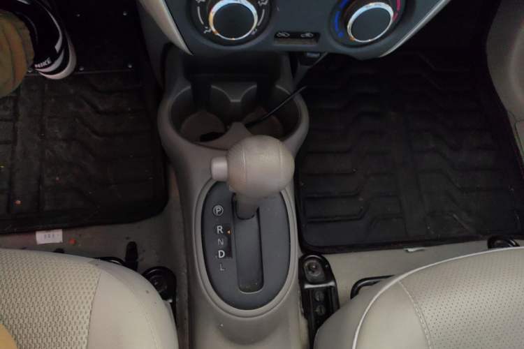 Used Nissan Sunny 2015 1.5XE CVT Master Edition Interior 3