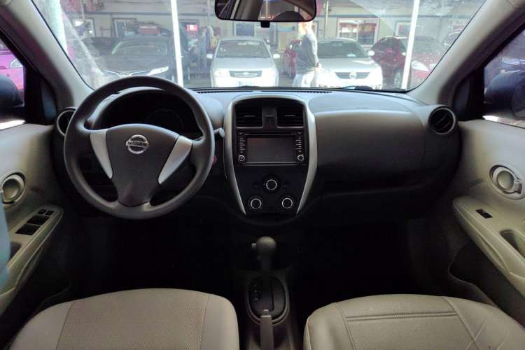 Used Nissan Sunny 2015 1.5XE CVT Master Edition Interior 4