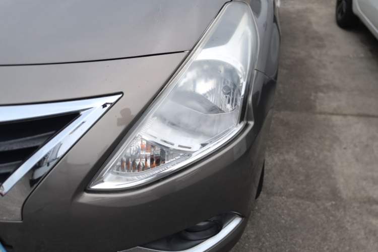 Used Nissan Sunny 2015 1.5XE Manual Master Edition Left Front Headlight