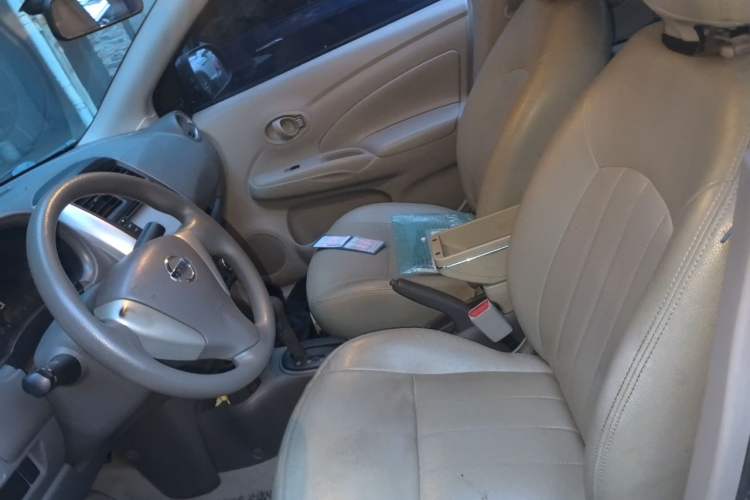 Used Nissan Sunny 2015 1.5XE CVT Comfort Edition Left Front Seat